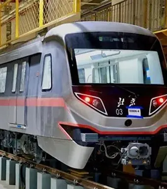 Yonggui Gangway are delivered and installed on the First Train of Beijing Subway Line 3