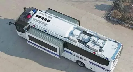 Yonggui Gangways for the Double-Sided Compartment Passenger Type Emergency Mobile Command Vehicle